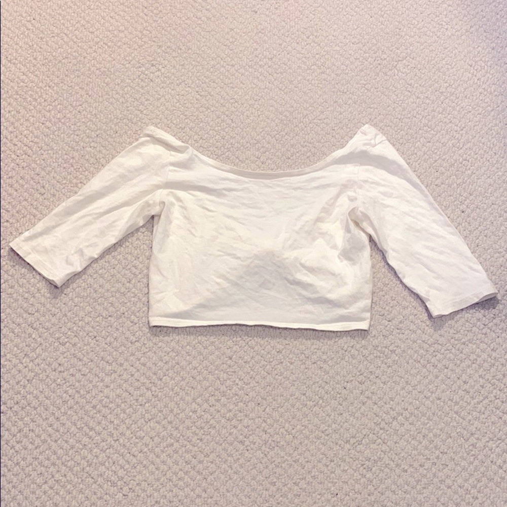 Tres Bien Cream/White Crop Top Size Medium